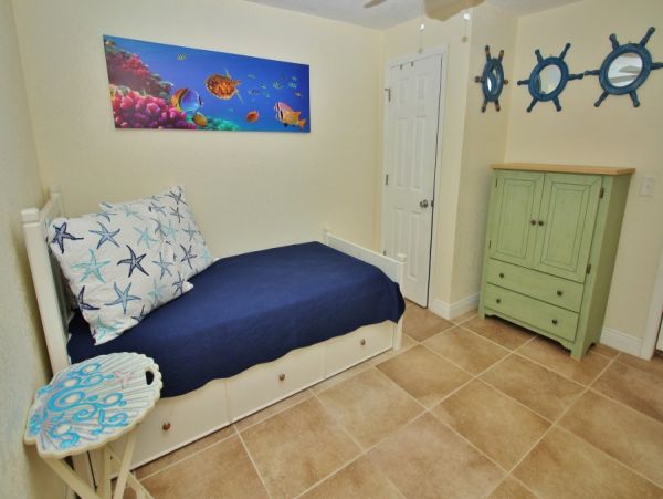 New Smyrna Beach Condo 978680