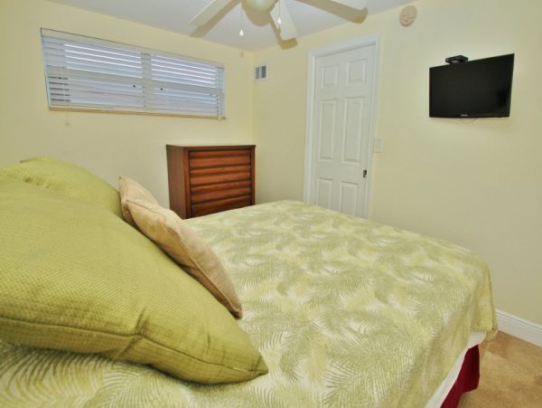 New Smyrna Beach Condo 978680