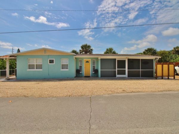 New Smyrna Beach Condo 978680