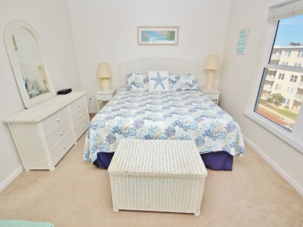 New Smyrna Beach Condo 978681