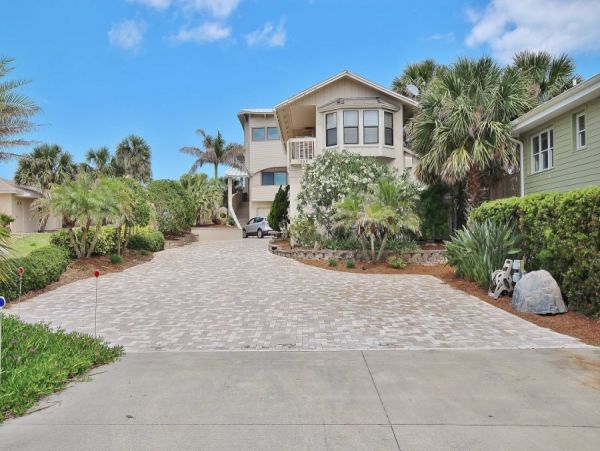 New Smyrna Beach Home 978689