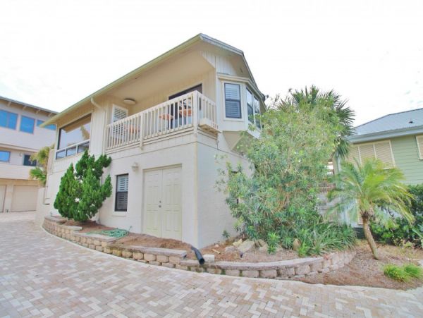 New Smyrna Beach Home 978689
