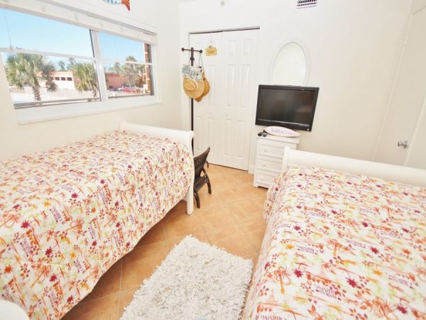 New Smyrna Beach Condo 978694