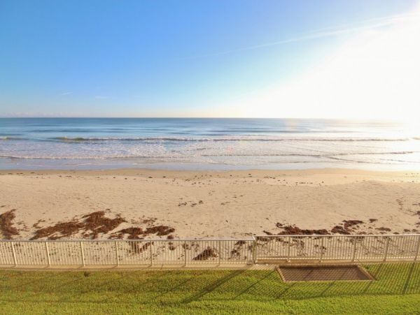 New Smyrna Beach Condo 978694