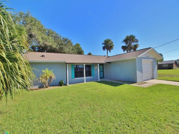 New Smyrna Beach Home 978698