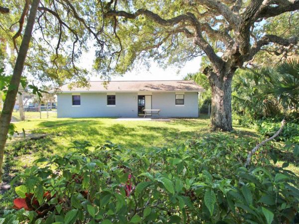 New Smyrna Beach Home 978698
