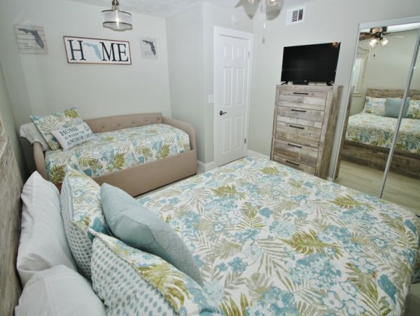 New Smyrna Beach Condo 978699