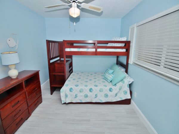 New Smyrna Beach Condo 978701