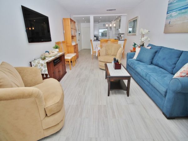 New Smyrna Beach Condo 978701