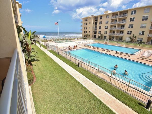 New Smyrna Beach Condo 978711