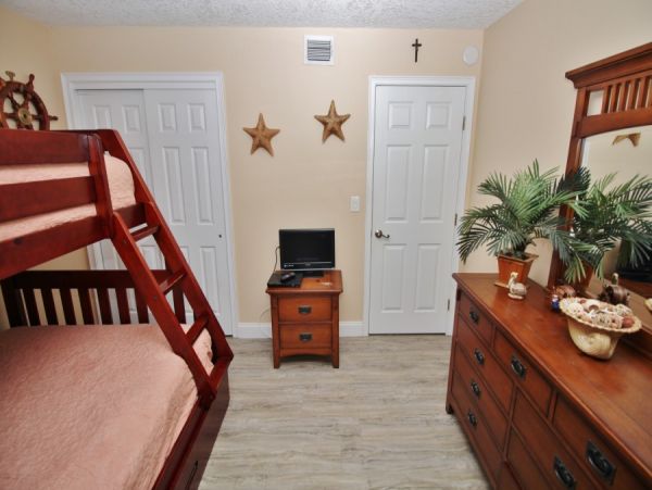New Smyrna Beach Condo 978722