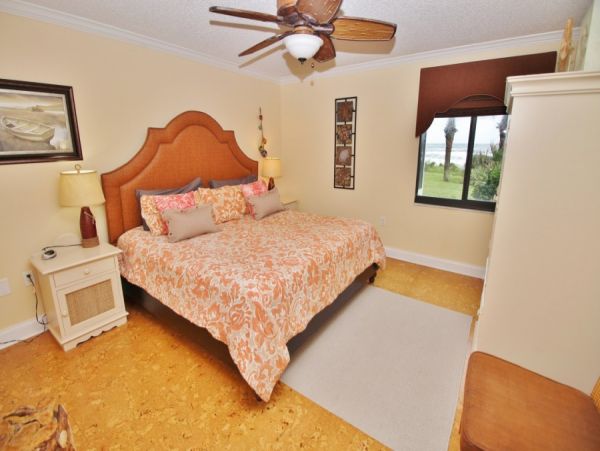 New Smyrna Beach Condo 978729