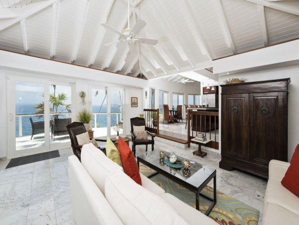 A Premier Vacation Home with Pool & Panoramic Ocean Views