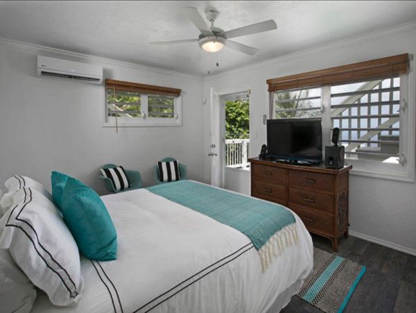 St. Thomas Home 978744