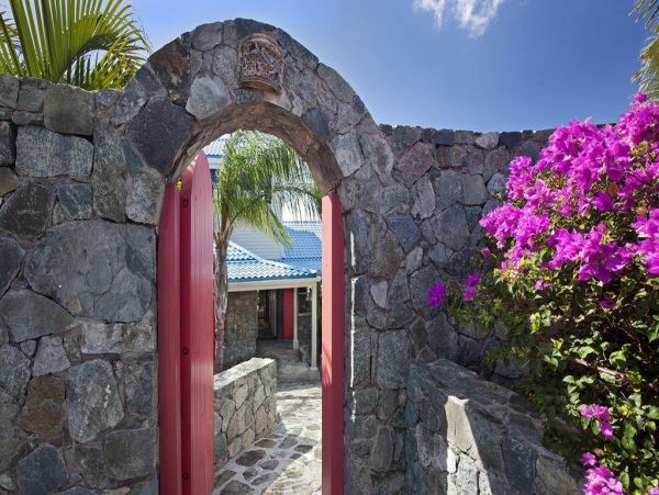 Five bedrooms Ocean View Luxury Home With Private Pool