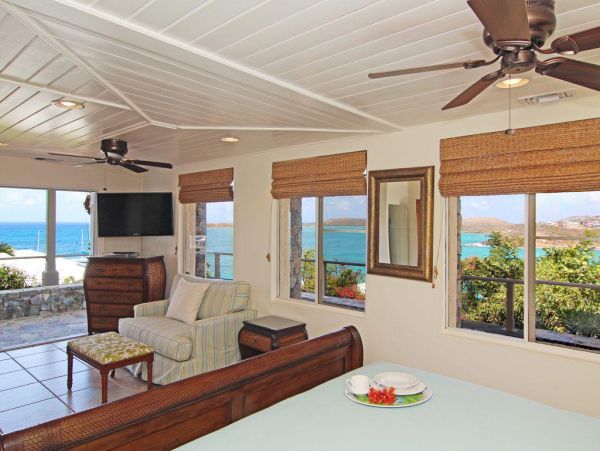 Five bedrooms Ocean View Luxury Home With Private Pool