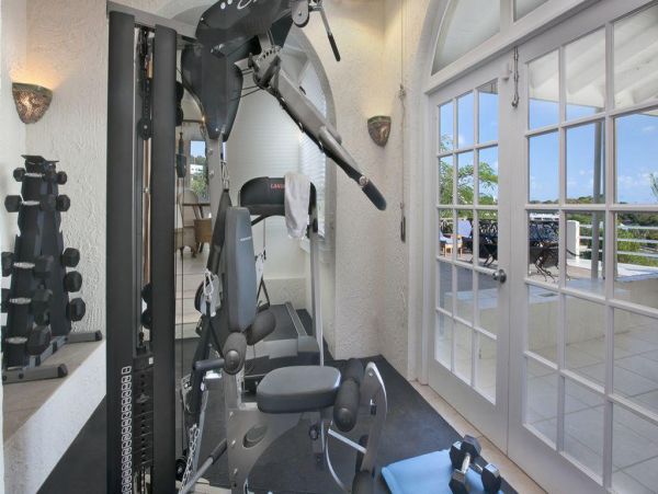 Five bedrooms Ocean View Luxury Home With Private Pool