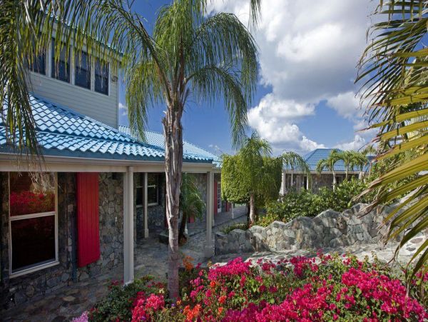Five bedrooms Ocean View Luxury Home With Private Pool