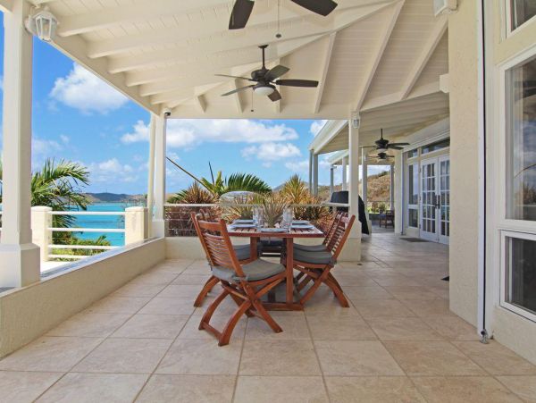 Five bedrooms Ocean View Luxury Home With Private Pool