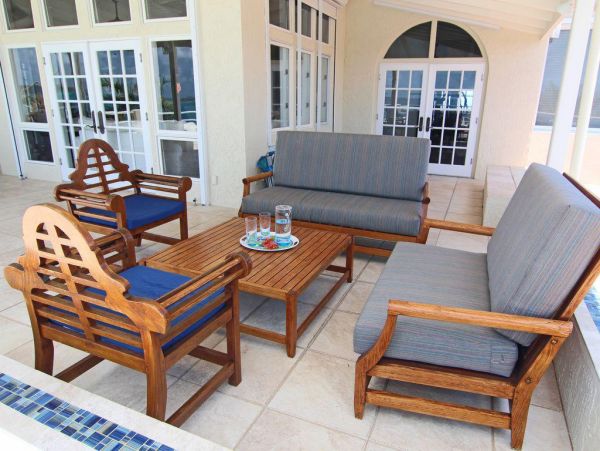 Five bedrooms Ocean View Luxury Home With Private Pool