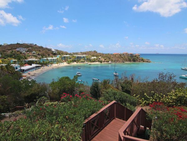 Five bedrooms Ocean View Luxury Home With Private Pool