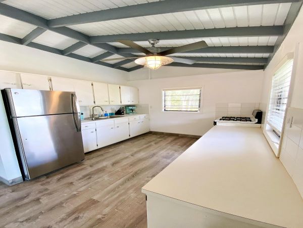 St. Thomas Home 978747
