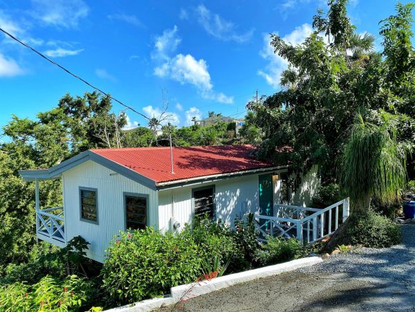St. Thomas Home 978747