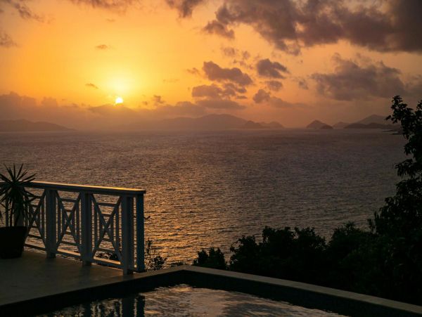 4 Bedroom Villa Overlooking the Beautiful Caribbean Waters