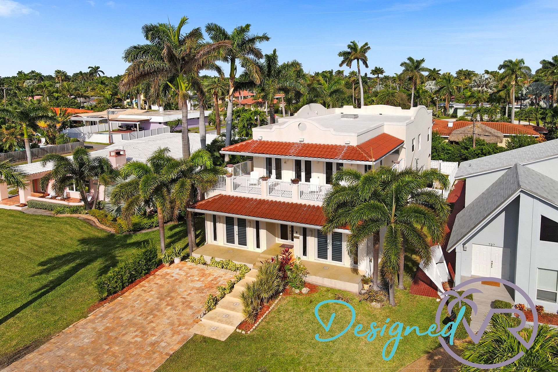 Hollywood Home 978756