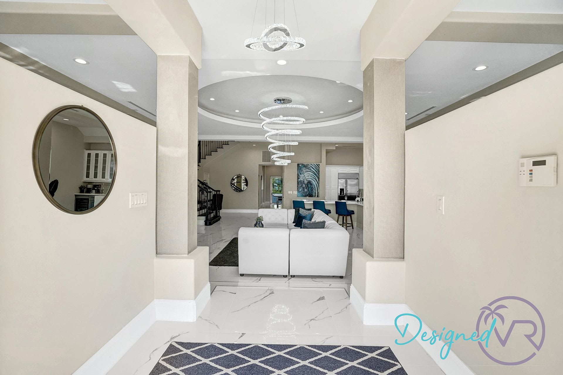 Hollywood Home 978756