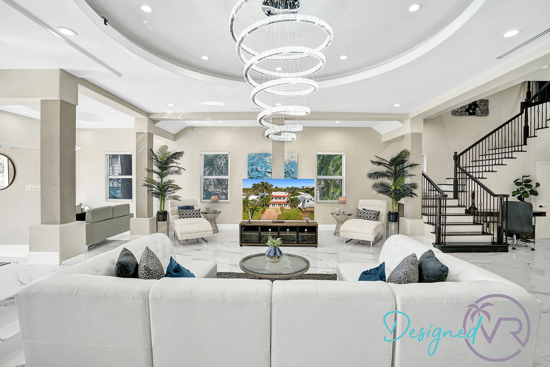 Hollywood Home 978756