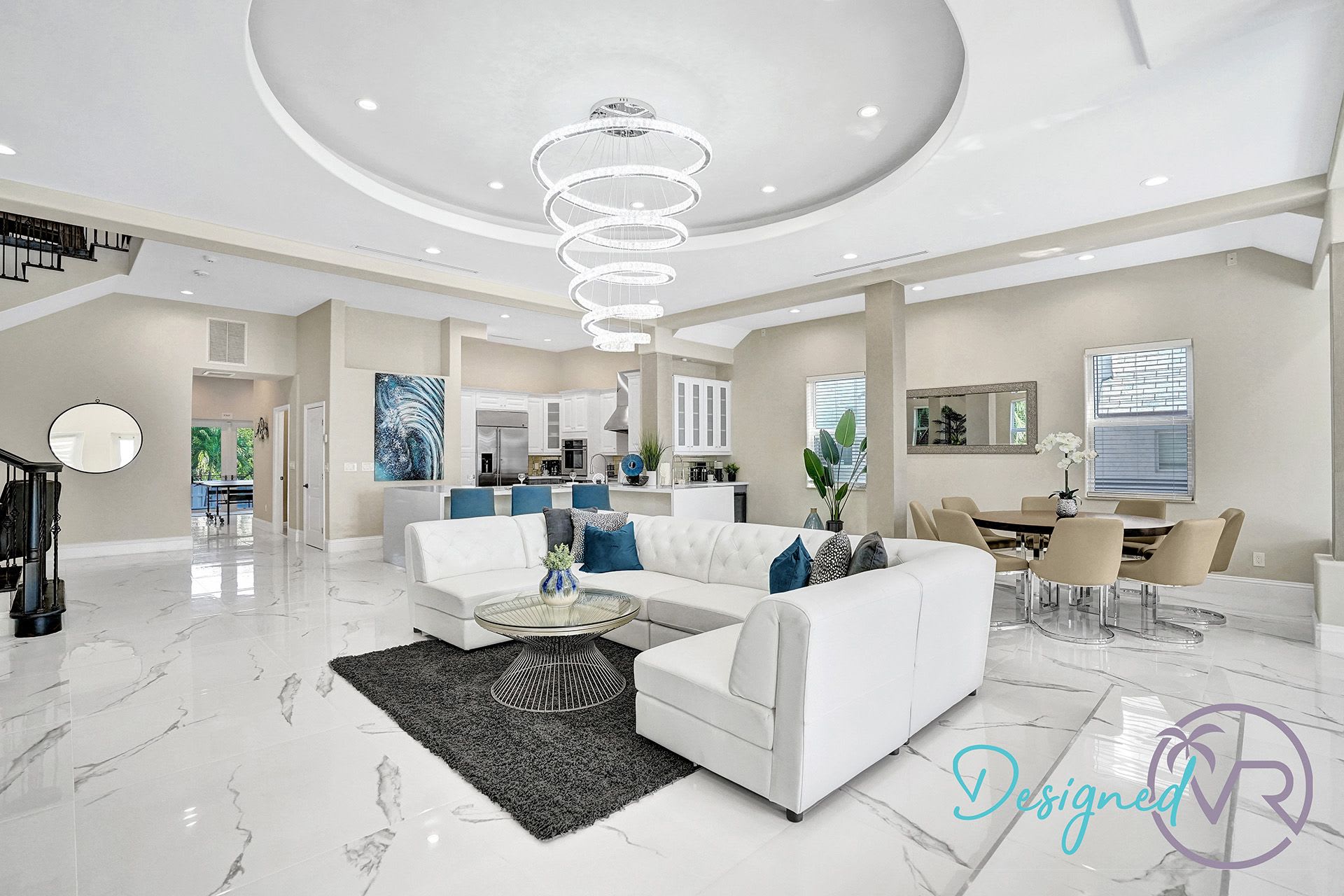 Hollywood Home 978756