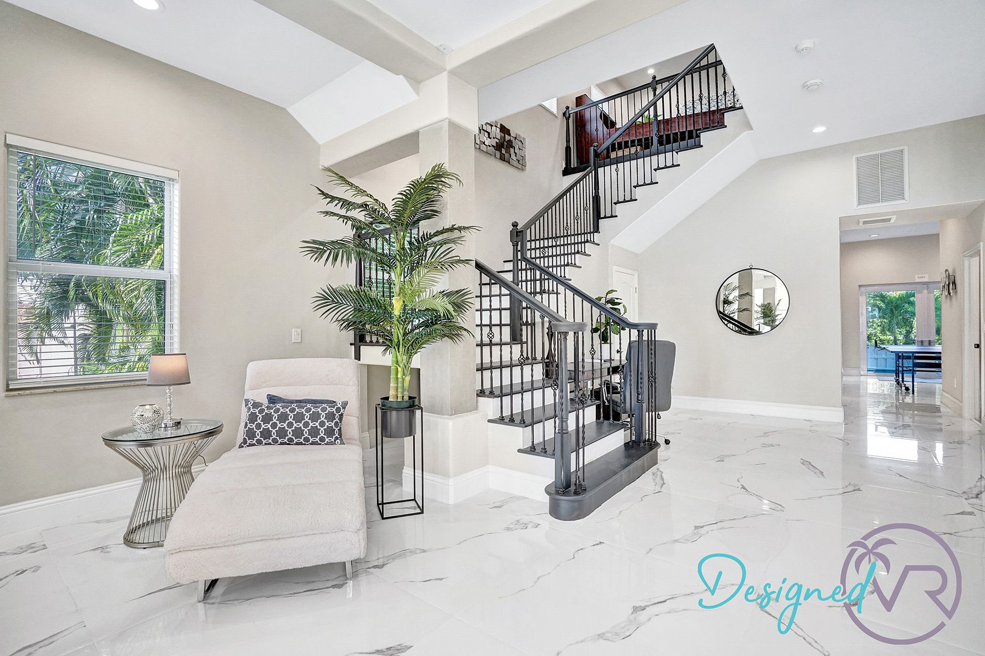 Hollywood Home 978756