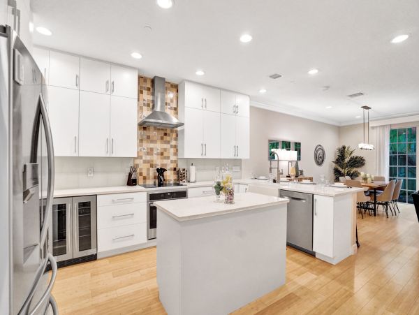 Fort Lauderdale Luxury Four Bedroom Vacation Home