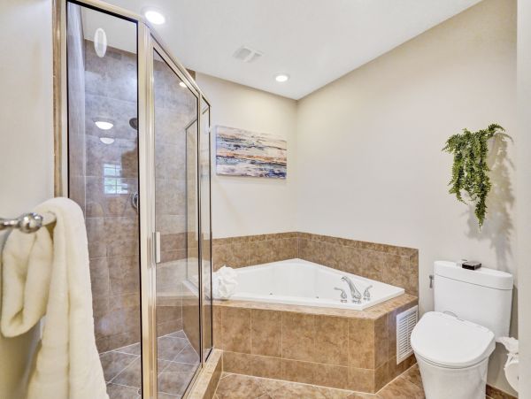 Fort Lauderdale Luxury Four Bedroom Vacation Home