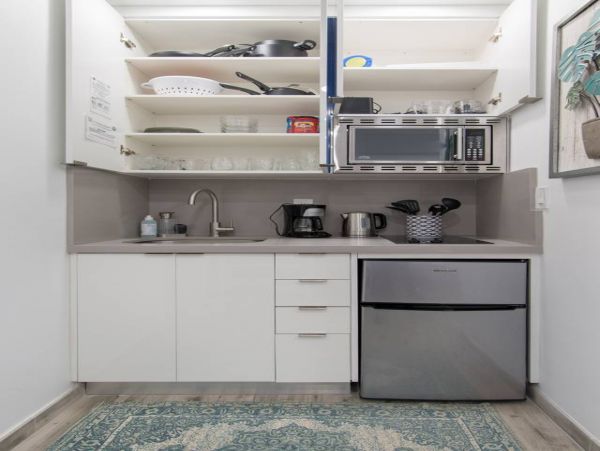 Hollywood Home 978767
