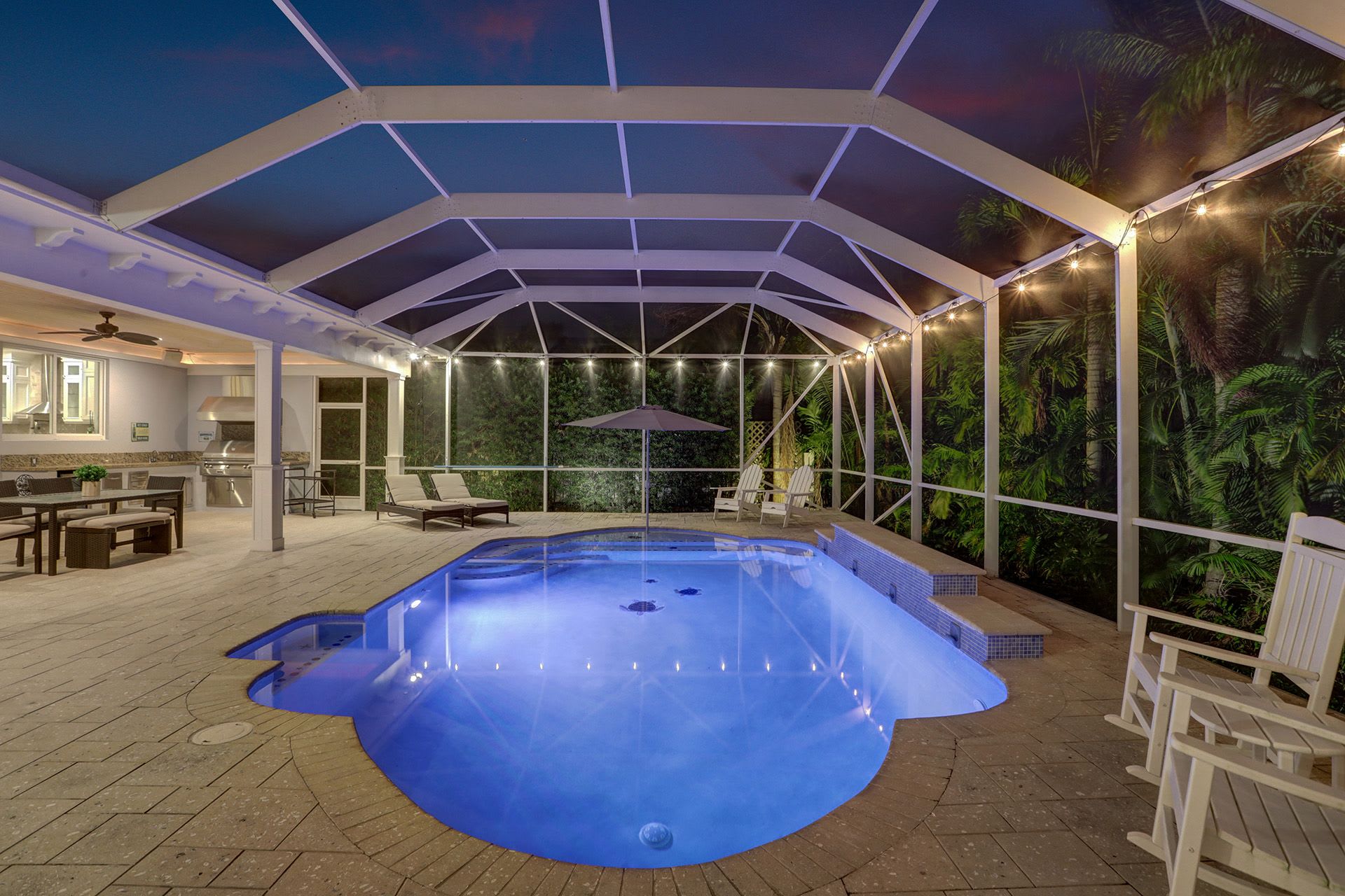 Hollywood Home 978768