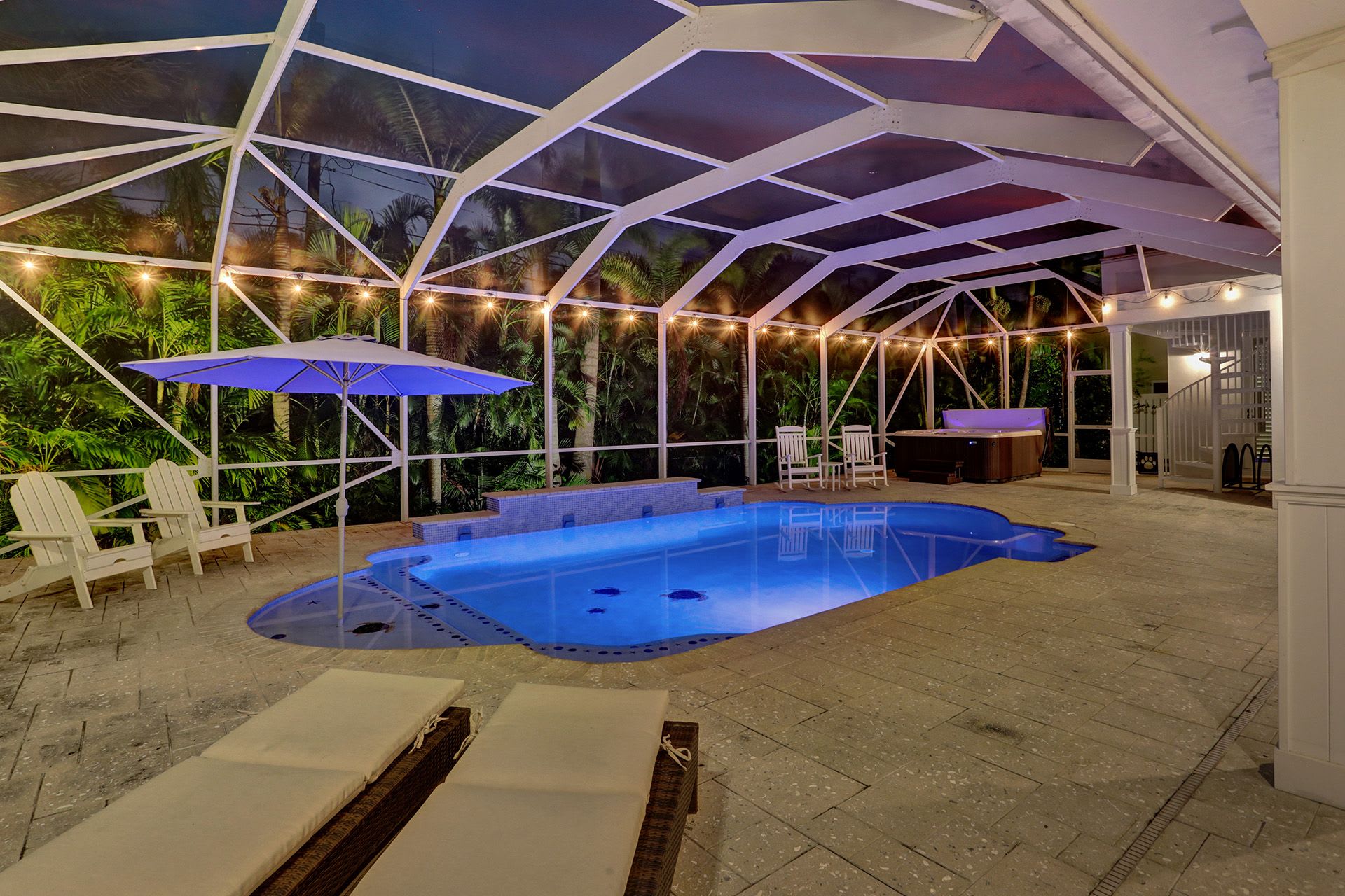 Hollywood Home 978768