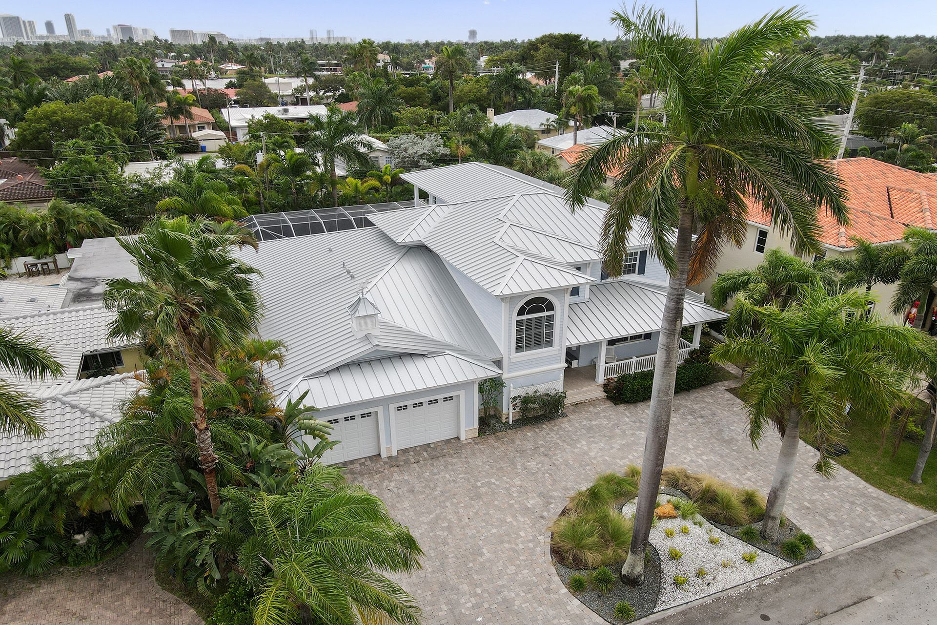 Hollywood Home 978768