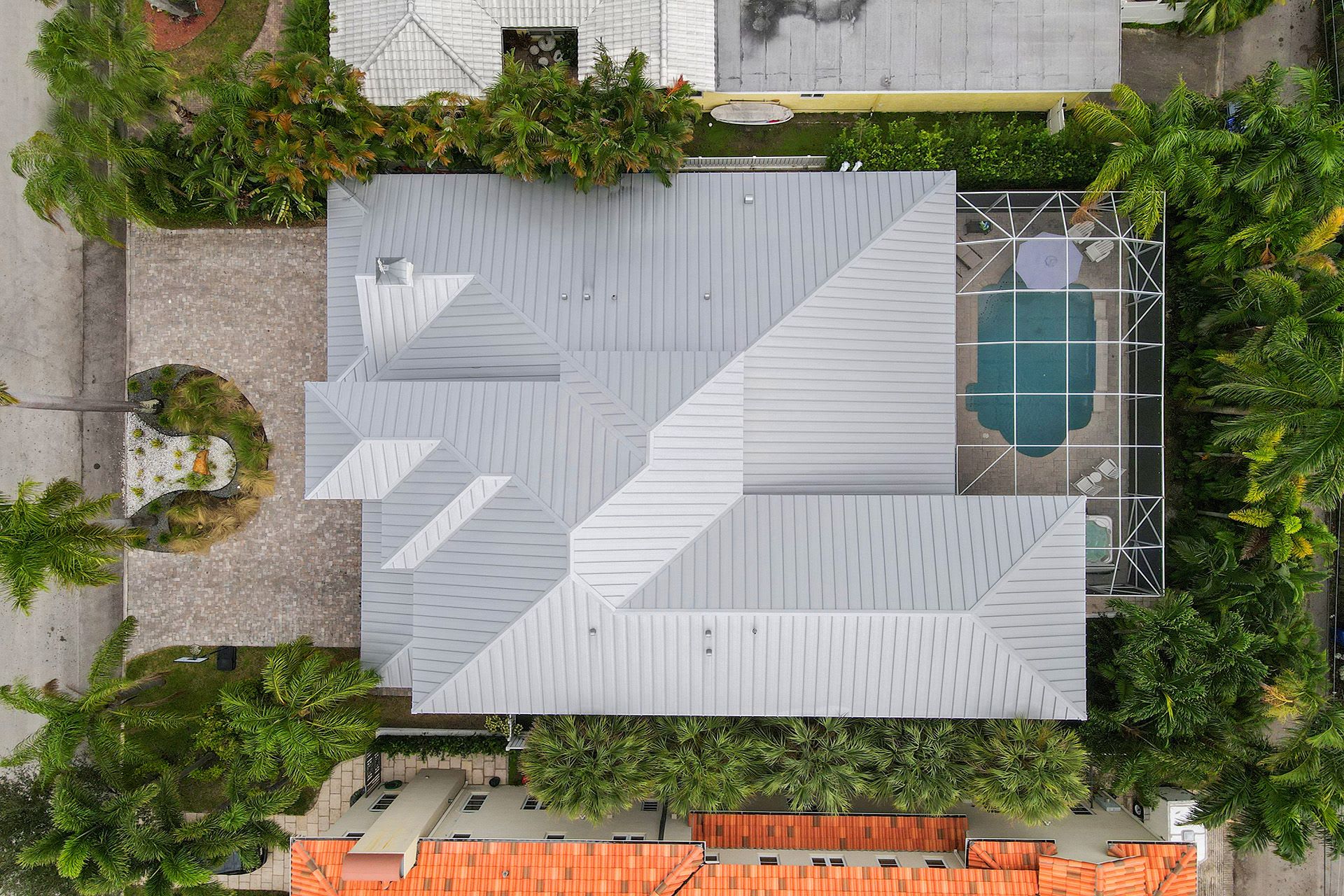 Hollywood Home 978768