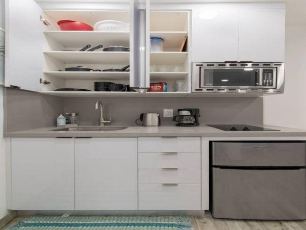 Hollywood Condo 978770