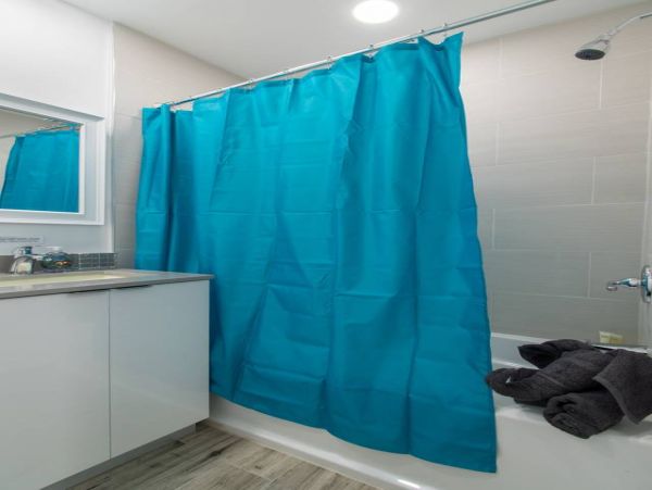 Hollywood Condo 978770