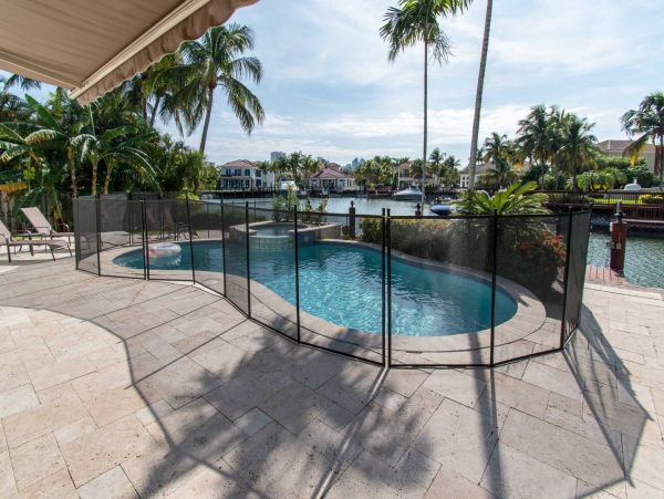 Hollywood Home 978778