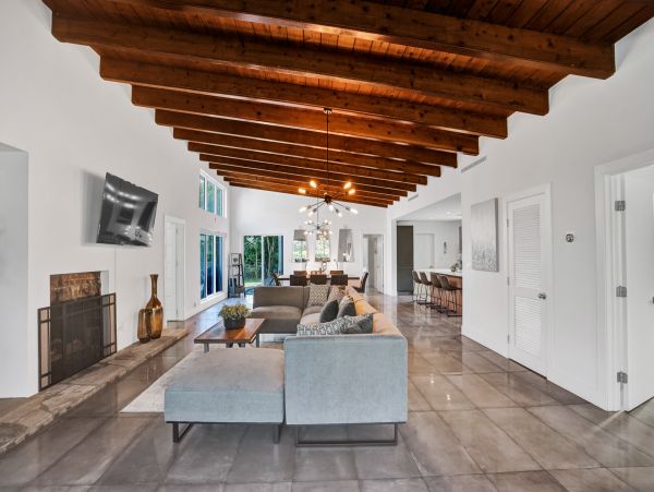Hollywood Florida Vacation Pool Home Five Bedrooms Sleeps 10
