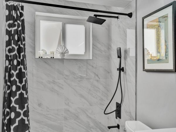Hollywood Home 978780