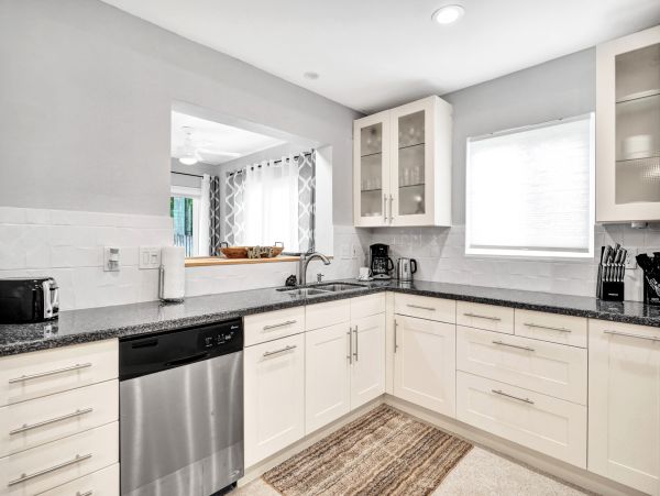 Hollywood Home 978781