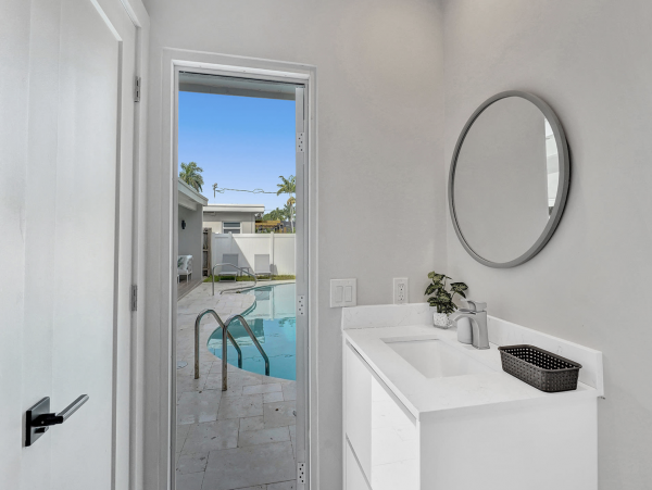Hollywood Beach Vacation Rental 4 Bedrooms and Private Pool