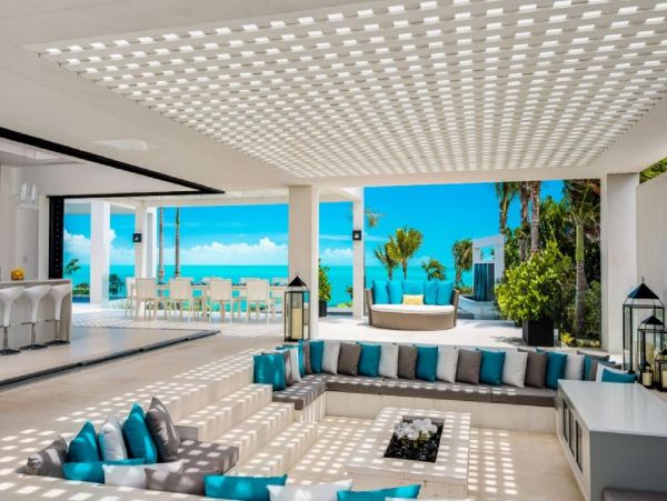 On Beach Turks and Caicos Luxury Vacation Home Sleep