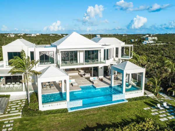 On Beach Turks and Caicos Luxury Vacation Home Sleep
