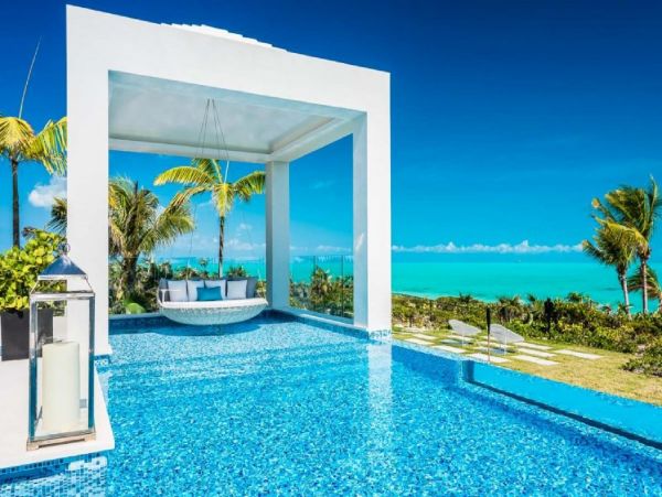 On Beach Turks and Caicos Luxury Vacation Home Sleep
